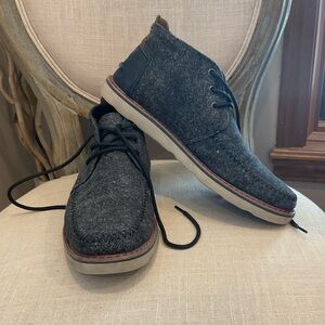 Tom’s Brushed Wool Charcoal Fleck Chukka Boots
